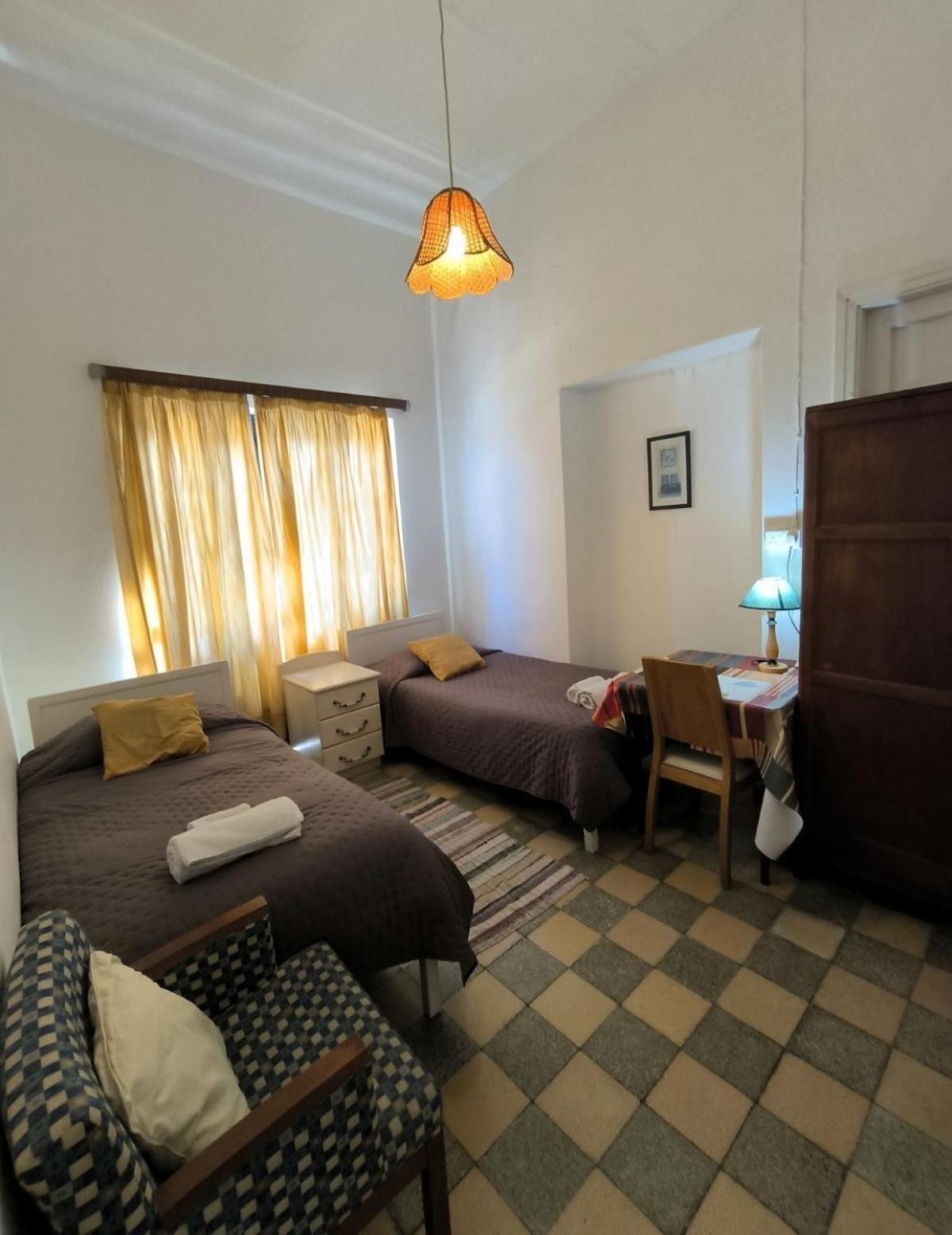 Trianon Hostel Paphos Ngoại thất bức ảnh