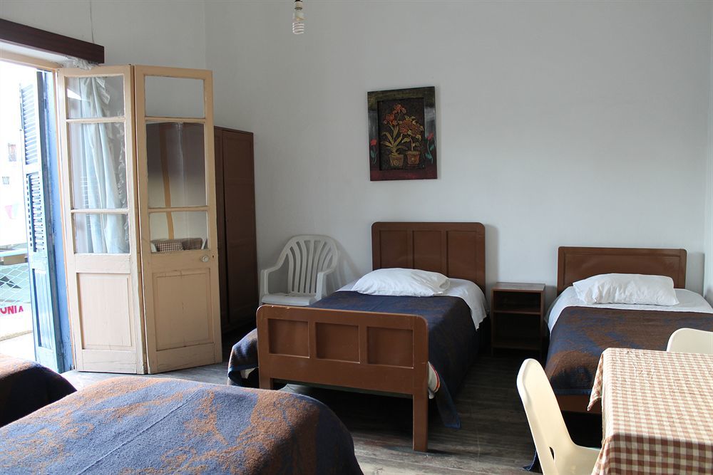 Trianon Hostel Paphos Ngoại thất bức ảnh